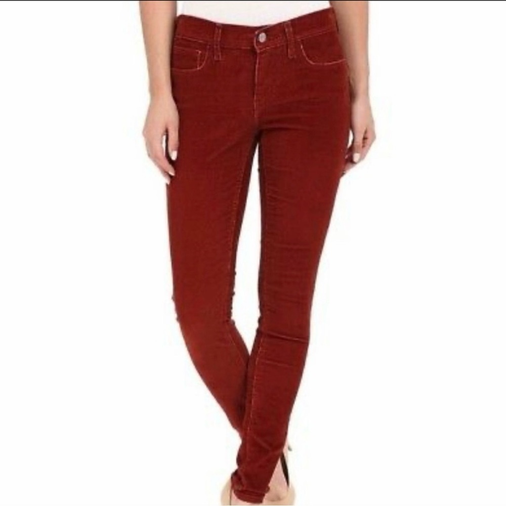 Levi’s Women’s 710 Super Skinny Corduroy Pants Size 27x30 Color Wine
